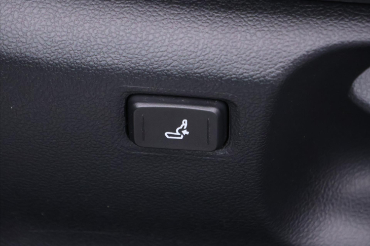 Toyota Corolla 1,6 i 97 kW CZ 45'521 Km