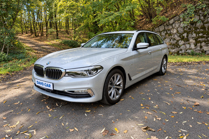 BMW Řada 5 2,0 530i xDrive Luxury Line