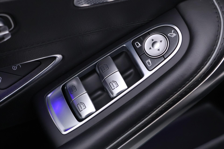 Mercedes-Benz Třídy S 5,5 S 63 4x4 AMG Coupe