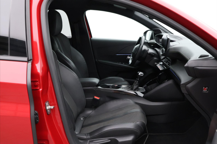 Peugeot 208 1,2 PureTech 74kW GT DPH