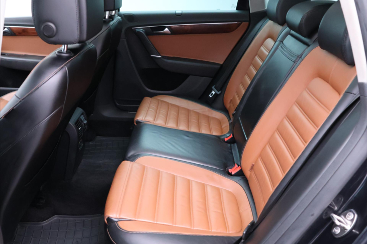 Volkswagen Passat 2,0 TDi 103kW Highline Kůže