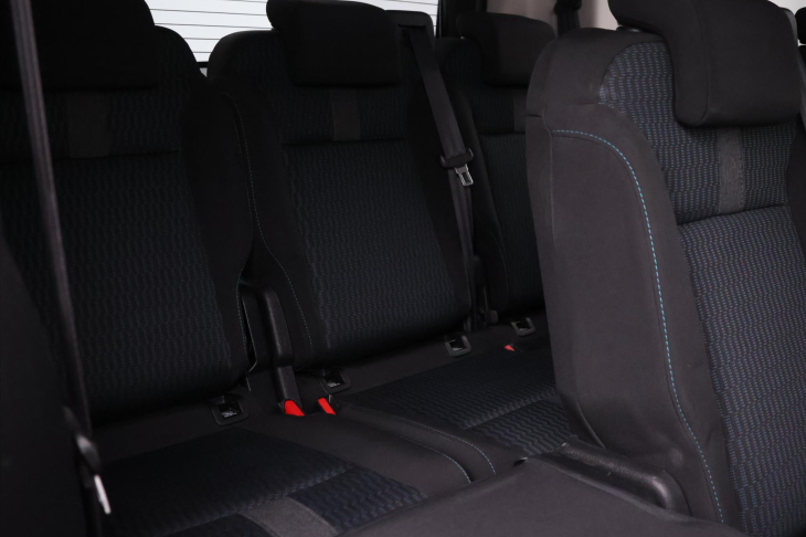 Peugeot Traveller 2,0 HDI 110kW CZ 8-Míst
