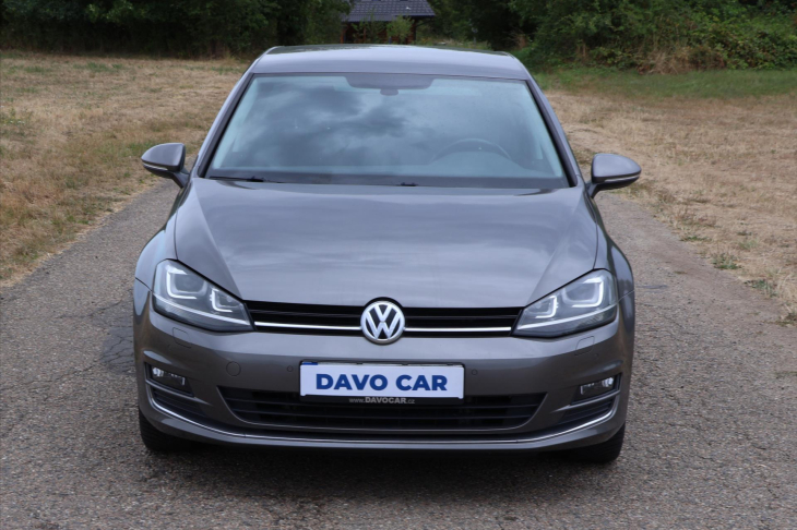 Volkswagen Golf 1,4 TSI 110kW Highline Navi