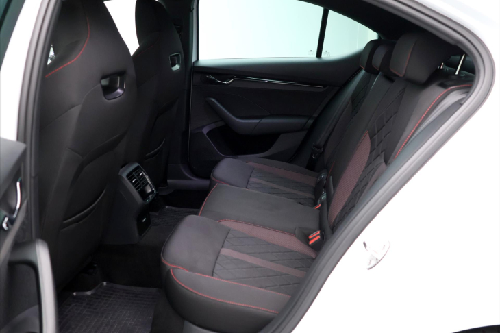 Škoda Octavia 2,0 TDI RS 4x4 Matrix DPH CZ