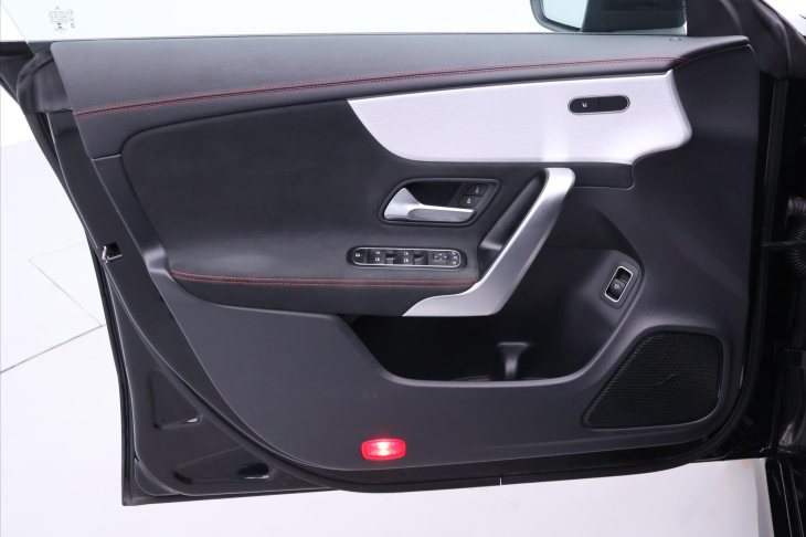 Mercedes-Benz CLA 1,3 200 120kW AMG DPH CZ