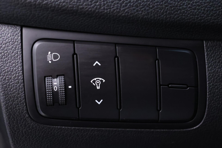 Kia Ceed 1,6 GDI 99kW Exclusive CZ