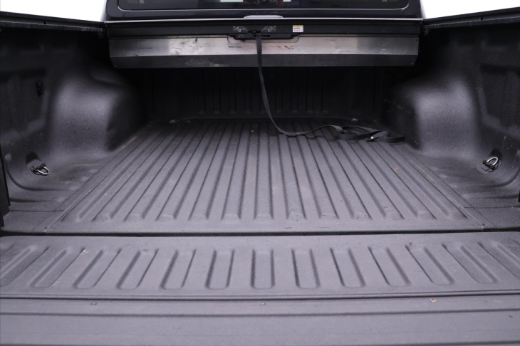 Volkswagen Amarok 3,0 TDI V6 Highline DPH Navi