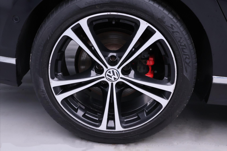Volkswagen Passat 2,0 TDI 110kW 4M R-line LED