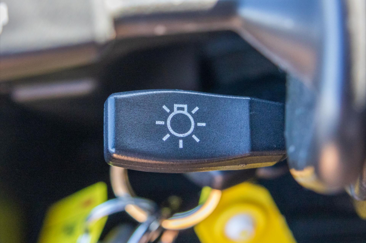 Land Rover Defender 2,2 TD Crew Cab Nový motor