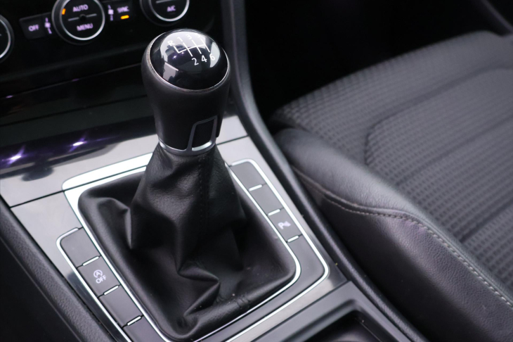 Volkswagen Golf 1,2 TSI R-line Highline