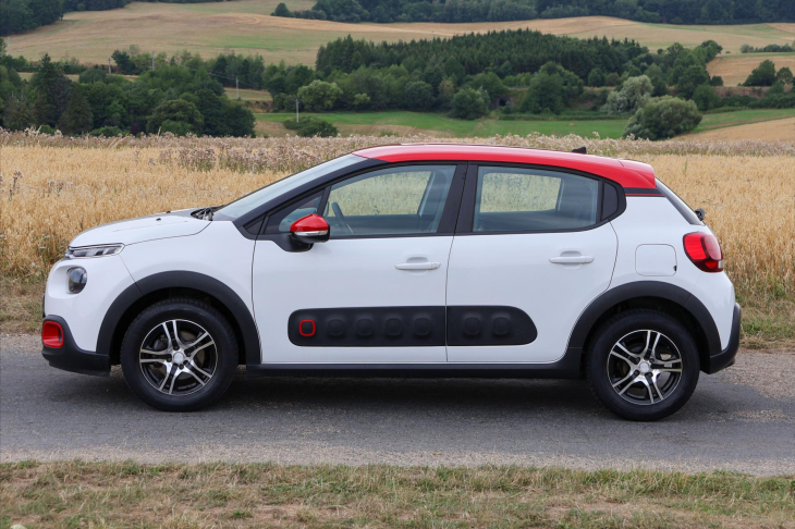 Citroën C3 1,2 PT 60kW CZ Shine Serv.Knih