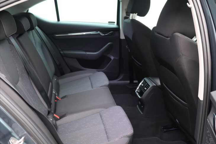 Škoda Octavia 2,0 TDI 110kW DSG Style CZ