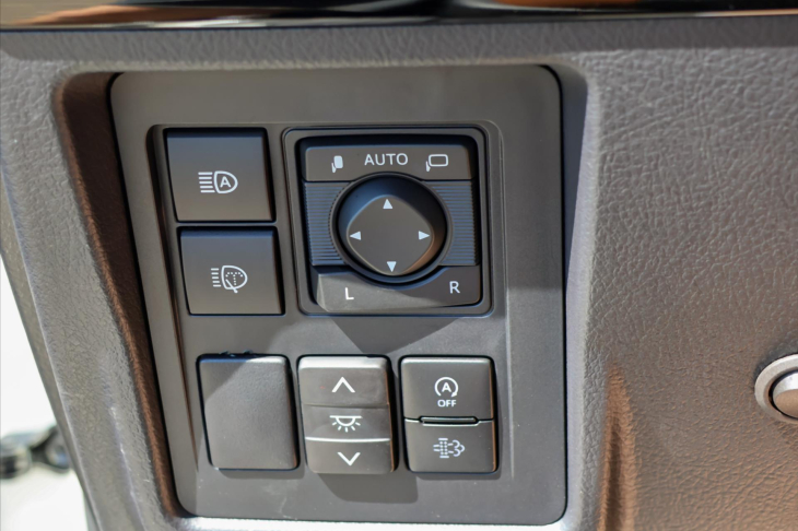 Toyota Land Cruiser 2,8 D-4D 150kW Executive CZ DPH