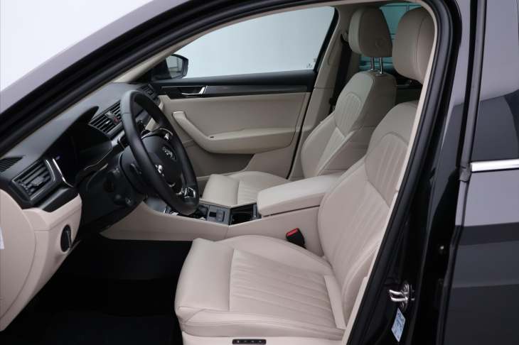 Škoda Superb 2,0 TDI 147kW Style 4x4 Kůže