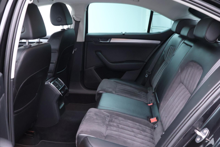 Škoda Superb 2,0 TDI 110kW DSG Style CZ DPH