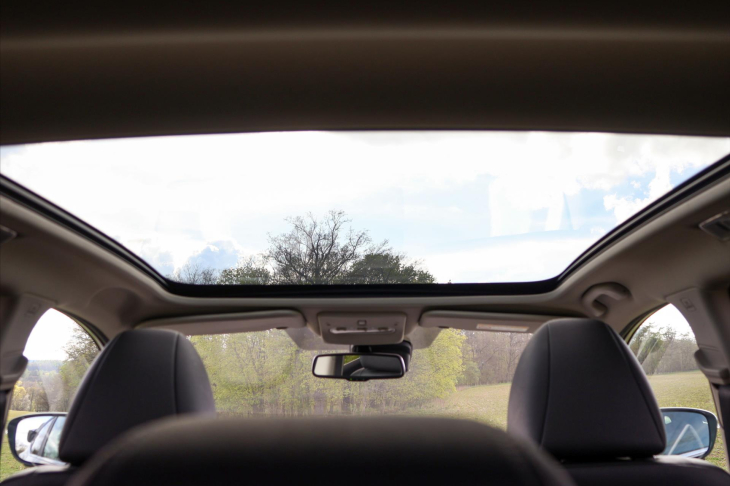 Nissan Qashqai 1,2 DiG-T 85 kW Panorama Tekna