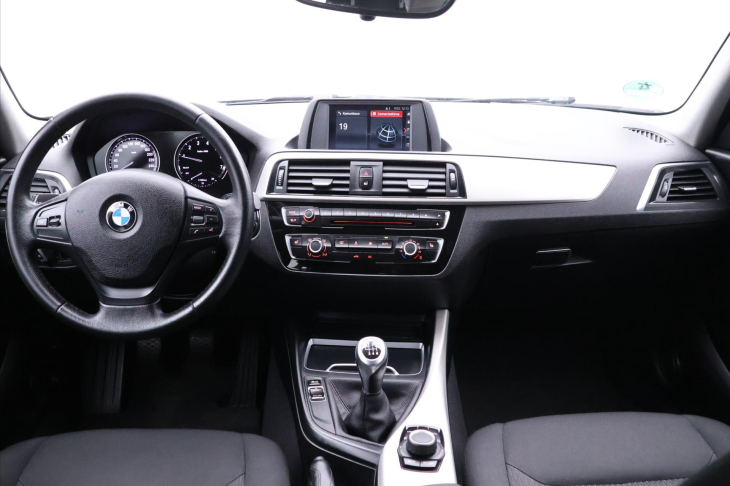 BMW Řada 1 1,5 118i 100kW Klimatizace