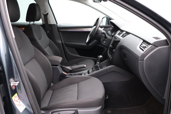 Škoda Octavia 1,6 TDi 85 kW Style Tažné Klima