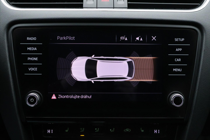 Škoda Octavia 2,0 TDI DSG 4x4 CZ Style DPH