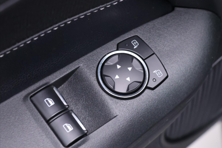 Ford Mustang 5,0 V8 324kW Aut GT FLOWMASTER