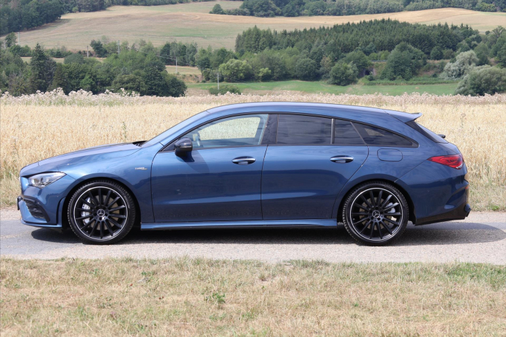 Mercedes-Benz CLA 2,0 35 AMG 225kW 4Matic DPH CZ