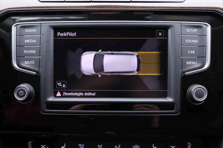 Volkswagen Passat 2,0 TDI 140kW R-line 4M CZ DPH