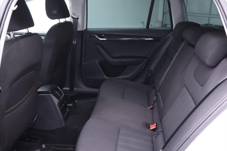 Škoda Octavia 2,0 TDI 110kW DSG CZ Style LED