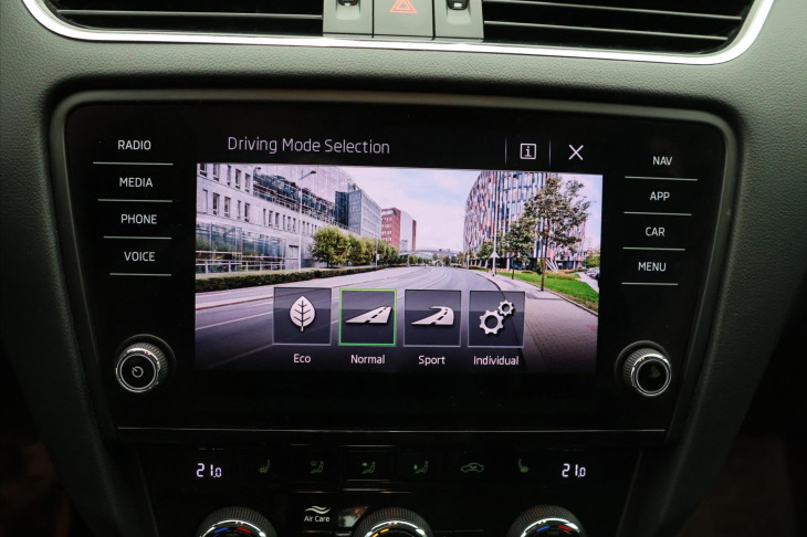 Škoda Octavia 2.0 TDI 110kW DSG L&K CZ DPH