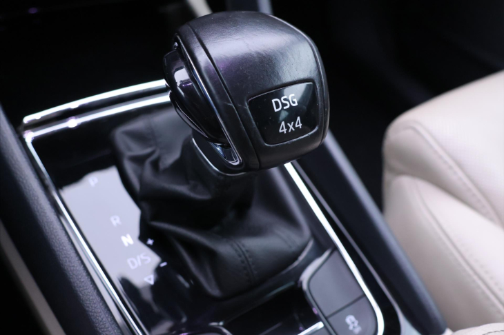 Škoda Kodiaq 2,0 TSI DSG 4x4 CZ Style 7Míst