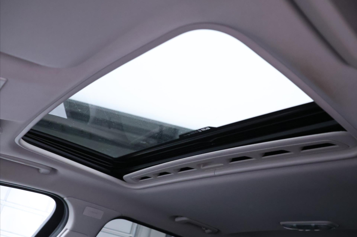 Ford Mondeo 2,0 TDCi 120kW Titanium Navi