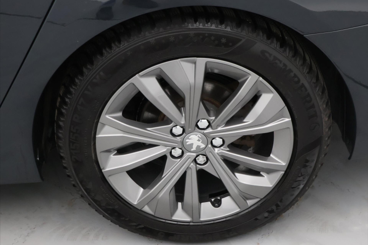 Peugeot 508 1.6 PureTech 133kW Allure CZ DPH