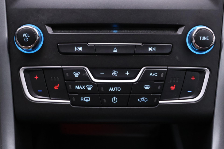 Ford Mondeo 2,0 TDCi 132kW 4x4 CZ Titanium