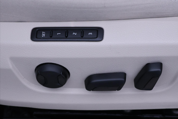 Škoda Superb 2,0 TDI 110kW Style CZ DPH 1.Maj