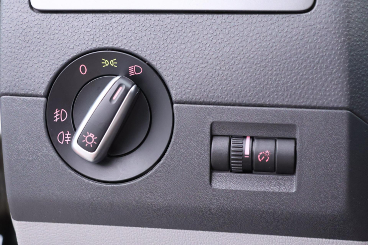 Volkswagen California 2,0 TDI 132kW CZ 7míst DPH Beach