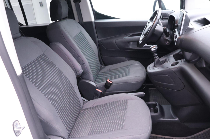 Opel Combo 1,2 Turbo 81kW Enjoy XL CZ