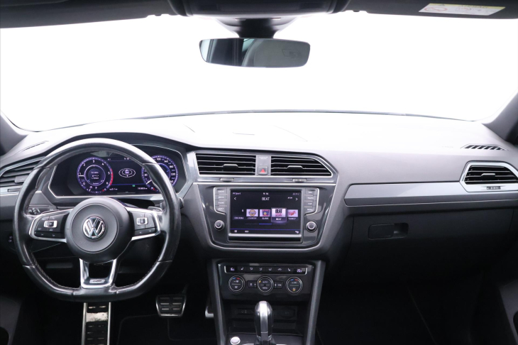 Volkswagen Tiguan 2,0 TDI DSG 4M CZ R-Line LED
