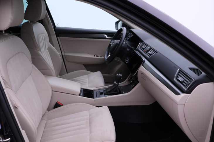 Škoda Superb 2,0 TDI 4x4 DSG CZ Style 1.Maj