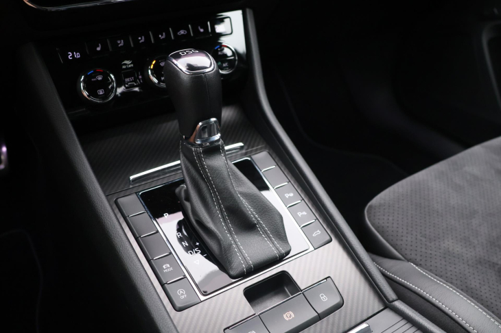 Škoda Superb 2,0 TDI 110kW SportLine DSG CZ