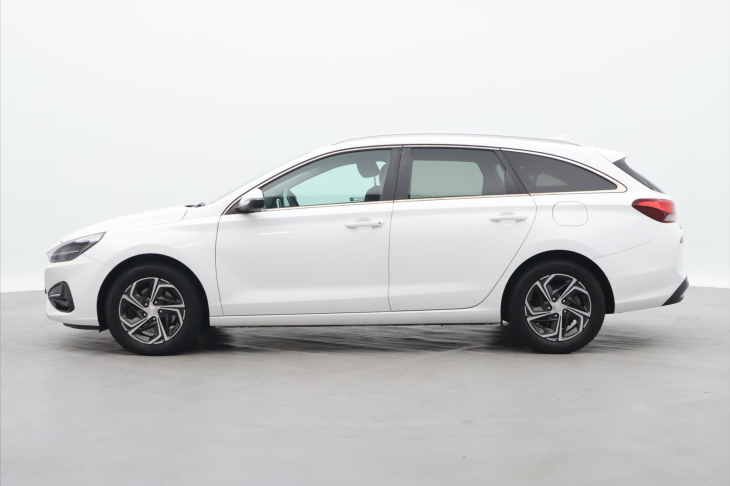 Hyundai i30 1,6 CRDi 85kW Smart LED CZ