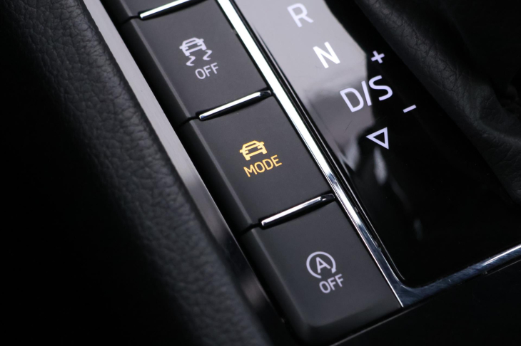 Škoda Superb 2,0 TDI 147kW CZ 4x4 L&K DSG DPH