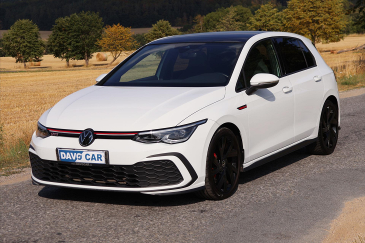 Volkswagen Golf 2,0 TSI GTI 180kW Virtual DPH