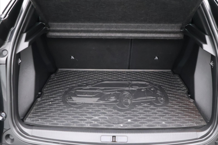 Peugeot 2008 1,2 PT CZ Allure LED