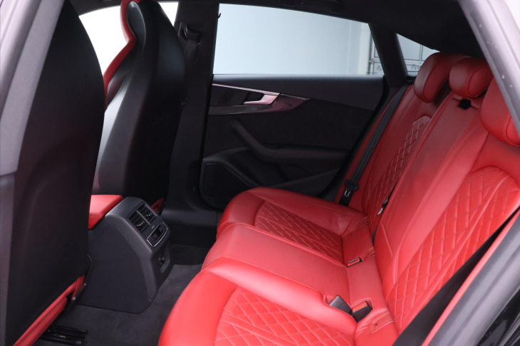 Audi S5 3,0 TFSI 260kW Quattro S-line