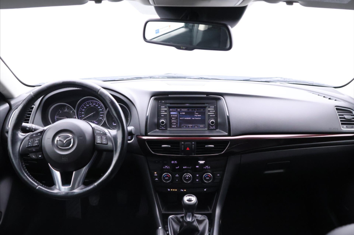 Mazda 6 2,2 D Skyactiv 110kW Revolution
