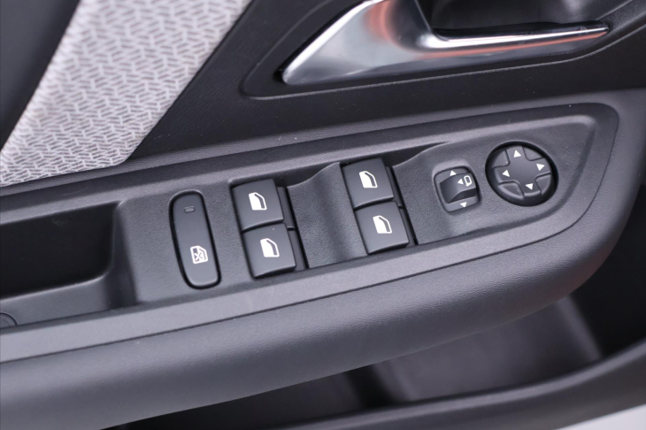 Citroën C4 1,2 PT 96kW Shine Aut Kůže HUD
