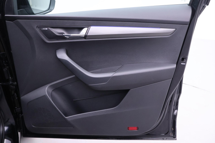 Škoda Karoq 1,6 TDI 85kW DSG Ambition CZ DPH