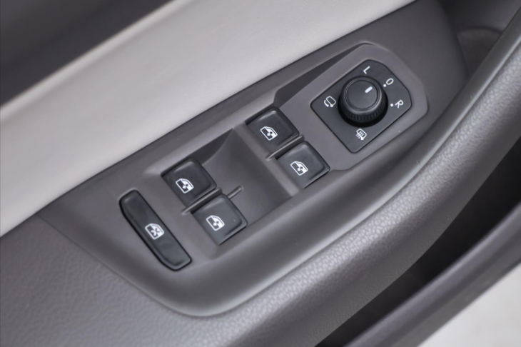 Volkswagen Arteon 2,0 TDi 140kW 4Motion DSG Elegance DPH