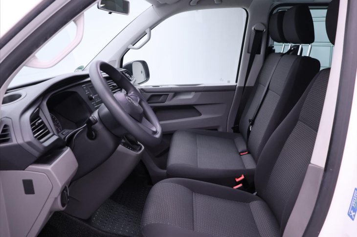 Volkswagen Transporter 2,0 TDI 110kW DSG 9-Míst DPH
