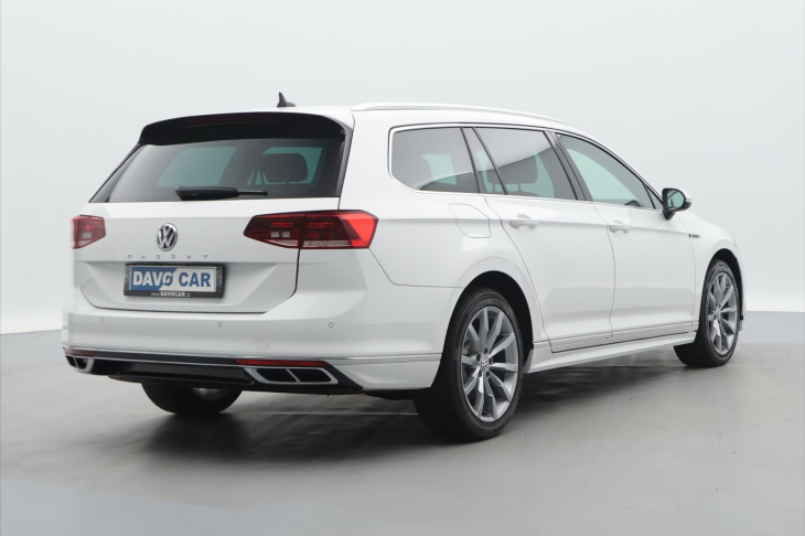 Volkswagen Passat 2,0 TDI 140kW CZ R-line DPH