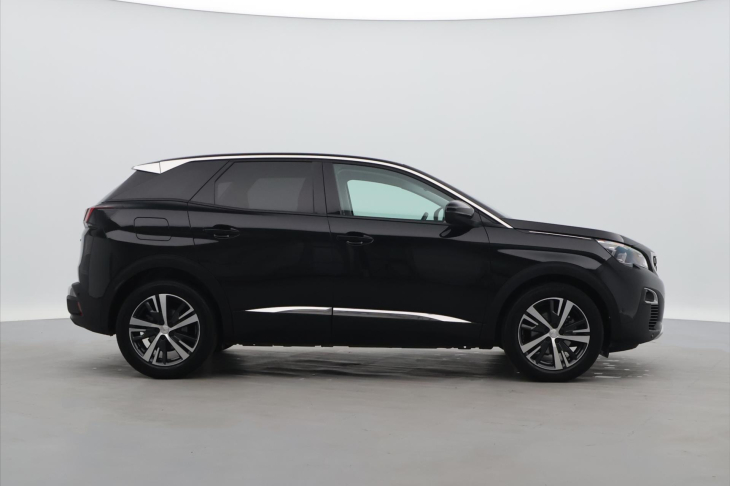 Peugeot 3008 1,2 PT 96kW CZ Allure 1Maj DPH